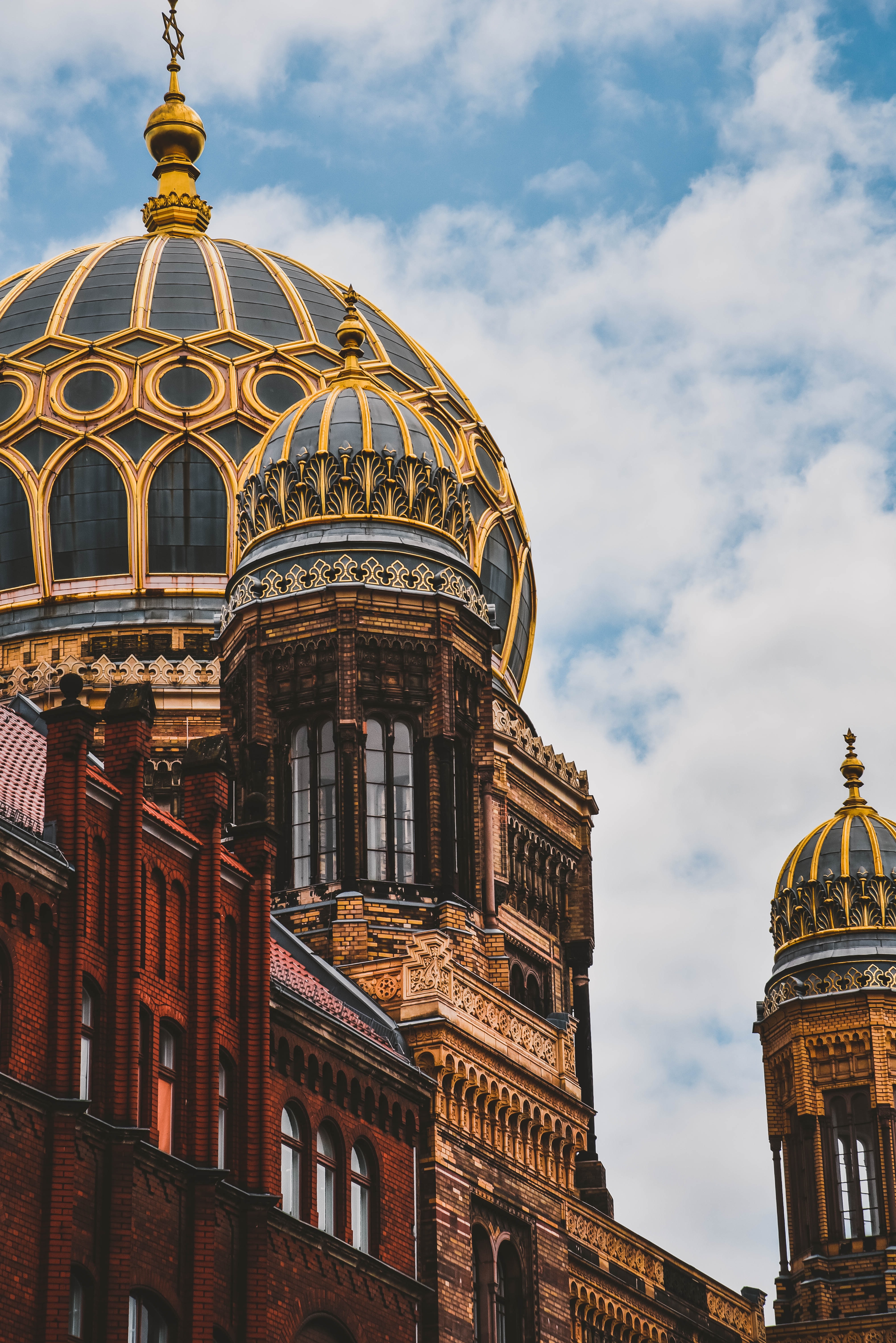 Contrast, St Petersburg